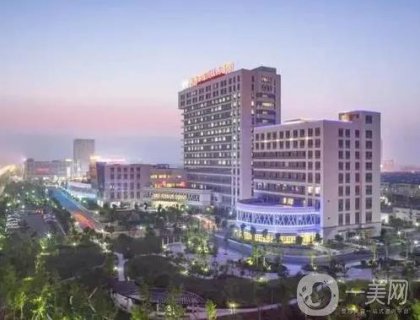 杭州东方整形医院价格表崭新一览 papi酱是我Z喜欢的网红之一，小编也是在2016年认识她的，广大网友送她“网红中的一股清流”之称。2016年里是网红泛滥的一年，因为papi酱和艾克里里等网红的成