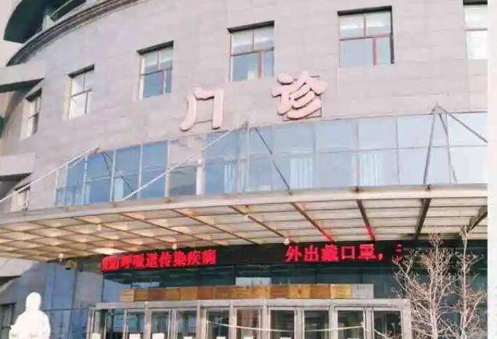 1、江西省中西医结合医院整形美容科概览 江西省中西医结合医院整形美容科作为该地区知名的整形美容机构，以其专业的医疗团队和先进的技术设备，赢得了众多求美者的青睐。科室在整形美容