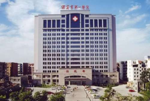 保定矫正牙齿医院排名更新啦，想做牙齿矫正的小伙伴码住别走!做牙齿矫正，选择一家靠谱的医院很重要!保定市第一医院口腔科、保定市第一中心医院口腔科、河北大学附属医院口腔科、保定市妇幼保健院口腔科、保定市第二中心医院口腔科等，在新的排名当中都凭实力上榜，并且比较靠前。这几家技术实力很不错，下面一起来看看详...