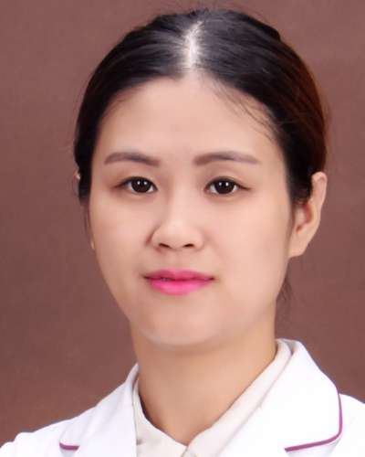 北京正畸医生杨甜简介更新！杨甜医生在北京地区的评价很好，对牙齿矫正技术比较了解，工作时间比较长。根据爱美者的不同情况提供适合的方案，技术成熟，对于口腔正畸方面了解透视。术前都会做充分的沟通，根据具体的情况进行分析，使用合适的矫正器，使牙齿排列更加整齐。多年来为许多人提供服务，让大家在术后获得整齐的牙...