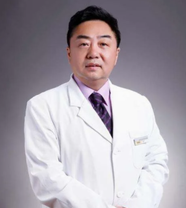 北京李晓东拉皮手术价格不是固定的，这是因为每一个人的皮肤松弛程度不同，适合的手术方法不同，而不同的拉皮手术方法价格也是不相同的，大家也可以直接找李晓东医生进行面诊，医生会根据大家的实际皮肤松弛程度就能够决定合适的手术方法，这样就可以得知具体的费用。李晓东医生近几年来一直都在面部拉皮手术方面得到了很多...