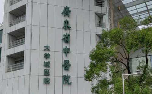 因为脸上的斑点、痘印、皱纹很是困扰，用了好多美白产品，钱花了不少，但是问题依然没有得到解决，这篇文章给大家推荐一种美肤领域内的全能型方法，皮秒激光。广东省中医院康旭医生在医院激光手术方面操作熟练，他可以结合不同人的皮肤问题，合理的调整能量参数，帮助从深层解决问题，缓解肤质，使皮肤由内而外的散发年轻光...
