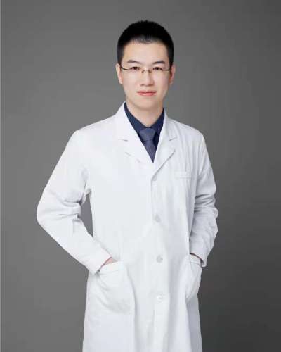 北京杨瑞峰少女针技术好吗？杨瑞峰医生工作多年，一直在整形方面研究，对少女针注射比较了解，有独特的审美理念，到正规医院研究学习，有精湛的技术。特别擅长面部、眼周年轻化注射、轮廓提升、面部平整度微调等。手法娴熟，技术沉稳，恢复之后状态较好，可以使大家的问题解决。多年来已经完成许多操作，恢复速度较快，使大...