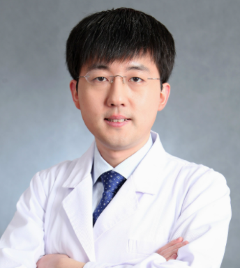 北京八大处刘春军缩胸怎么样?刘春军作为一名专业的胸部整形外科医生，擅长进行各种胸部整形项目，一直都有着独特的临床专长，可以轻松帮助更多女性解决各种不同的胸部外形缺陷。在缩胸手术方面也有着独特的造诣，能够以较小的创伤来帮助大家进行手术的操作，让更多女性都能够拥有更加协调美观的胸部形态，在临床中有着很高...