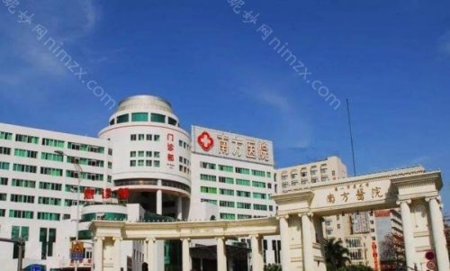 在这个纷繁复杂的世界里，美丽似乎成了人们不懈的追求。然而，美的定义千变万化，如何找到适合自己的美丽之道，成为许多人心中的一大困惑。今日，让我们一同走进广州的几家知名整形美容