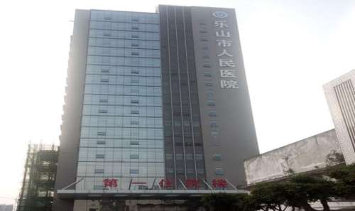 乐山牙齿矫正正规医院有哪些?乐山市人民医院口腔科、乐山市红十字医院口腔科、乐山市中医医院口腔综合科、乐山市妇幼保健院口腔科、乐山英美口腔医院等都很正规。口腔的健康和美观都是现在的人们比较注重的，牙齿排列的不整齐，对于面容的美观度影响会比较大。想要使牙齿在不整齐的状态下变得整齐，可以选择做牙齿矫正项目...