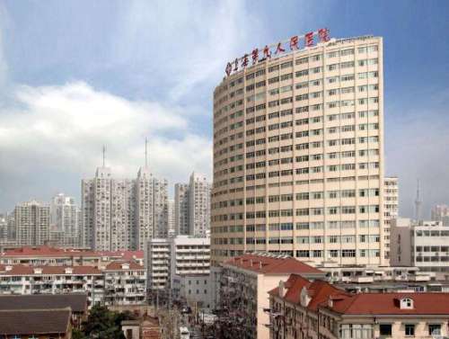 上海九院不仅是国内规模较大的三甲医院开设的整复外科，也在行业当中处于比较靠前的地位，当中的罗旭松医生是首推的眼部美容整形专家，擅长各种各样的眼部美容塑形。罗旭松手术多久约上?就成为了不少爱美人士比较关心的话题，医生是每周五在专家门诊出诊的，可以先到门诊部就诊，由医生给出具体的整形手术方案，然后再预约...