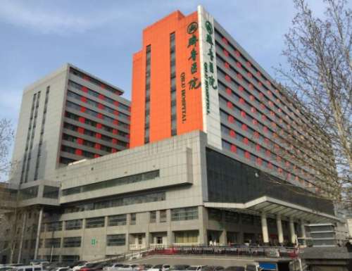 现在整形美容手术已经普及度很高了，大多数人都愿意用这种方式来改变自己，尤其是双眼皮手术，是众多项目中最热门的一项，好多人做完双眼皮手术之后变化都比较大，满意度还是挺高的。李秀琪医生是做双眼皮手术领域的专家，实力还是挺强的，李秀琪双眼皮价格3000元起步，价格仅供参考，具体要以个人的实际情况为准。一、...