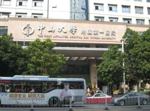 就是因为现在有很多人对于自己的胸部大小是比较看重的，所以选择在哪里做整形手术就比较关键，对于大多数的爱美人士来说，公办医院和民营整形医院，各有各自的优势，二者之间的区别除了技术实力不太一样之外，工作在这里的医生也会有一定的区别，在广东地区郝永生和许扬滨谁厉害?两位隆胸实力大咖专家技术测评，不仅带来了...
