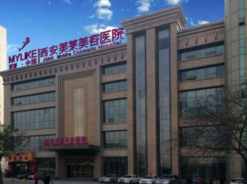 拥有双眼皮的眼睛会衬得眉眼更加好看，这也就是为什么很多人会优先选择做双眼皮整形手术的原因，美莱集团在国内已经开设了很多的直营分店，尤其是在一二线城市所设立的直营店，可以共享医院的医疗资源和医生护理的医生资源，所以也就涌现出了很多有实力的技术专家，可以通过提前预约的方式，找自己所中意的医生面诊咨询，开...