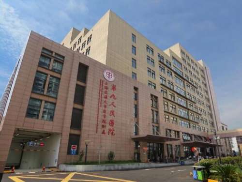 不得不说一下，现在国内的整形美容医生当中，坐诊在上海九院整复外科的李圣利医生，在隆鼻整形手术方面有着较为突出的技术优势，多年来不仅在鼻部整形方面的名气比较大，而且拥有很多的成功案例，奠定了在行业当中的地位。一、李圣利医生做鼻子审美怎么样?李圣利医生做鼻子审美素养深厚，不愧是隆鼻整形界的大师，因为从事...