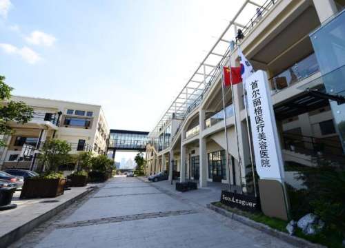 有一些韩国的整形美容医生，除了在韩国当地的人气比较高之外，因为已经具备有外国医生的从业资格证，所以也就常年坐诊于国内，一些想要体验纯正韩式整形的爱美者，往往会寻找这些医生做整形手术，网上为什么那么多人说崔荣达技术不好呢?所以小编也就为大家带来了崔医生的真实口碑评价，一起来了解看看崔医生的详细信息吧。...