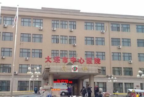 兰州军区陆军总院整形美容中心以其精湛的整形技术和周到的服务，在业界享有盛誉。自1939年成立以来，该中心不断引进先进的医疗设备，聘请资深整形专家，为众多爱美人士提供了高质量的整形