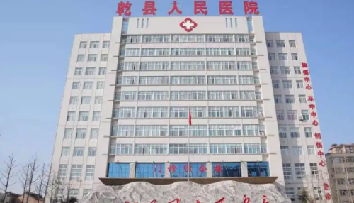 若肌肤出现疤痕，确实会让肌肤的美感受到很大的影响，尤其是疤痕处于比较显眼的部位，让人更加的困扰。很多人为了能够淡化疤痕去选择合适的祛疤技术，需要选择好的医生。乾县人民医院王琰璞祛疤技术水平很不错，有着更加丰富的临床经验以及更加娴熟的操作手法，能够根据个人需求带来更专业的服务，帮助顾客达到更好的祛疤效...