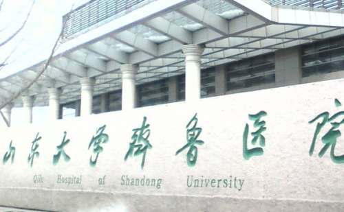 山东大学齐鲁医院(青岛)矫正热度是比较高的，在矫正上取得了很多顾客的认可，医院成立的时间也比较早，因此拥有着深厚的历史，同时医院还培养了大量的口腔人才，完善了医院的医生团队。就比如邵玉婷金属自锁牙套矫正受到了很多顾客的认可，作为一名主治医生，比较擅长各类牙齿矫正技术，能够根据顾客的口腔实际情况给出针...