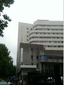 【金华中心医院整形美容中心价格表全新曝光】 哪种脸型喜欢看？当然是瓜子脸了。有一个瓜子脸再加上婴儿般的肌肤可算上是天使面孔了。随着整形美容行业在中国飞速的发展，很多人的整形美