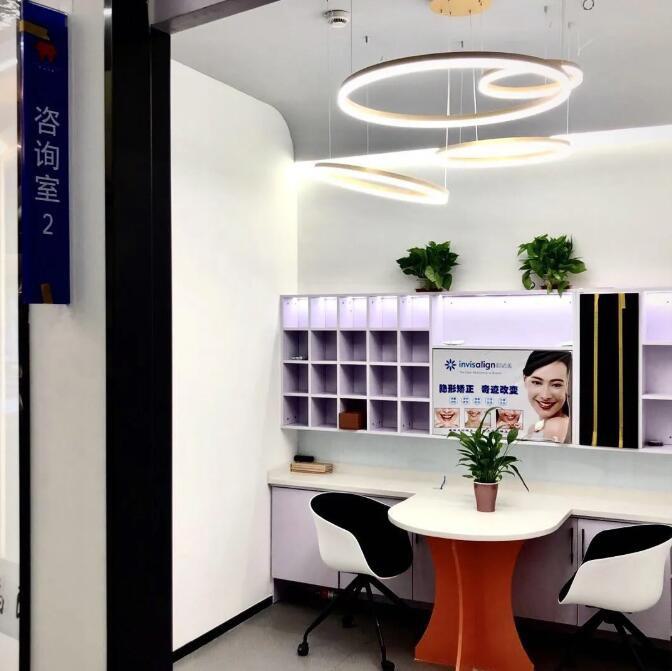 2025杭州深龋补牙齿科医院口碑榜医院名单！杭州深龋补牙医院榜单上排名前十的有：1、杭州民利口腔门诊部2、杭州萧山牙科医院3、杭州汪挺武口腔门诊部4、杭州博凡口腔门诊部5、杭州皓齿壹生
