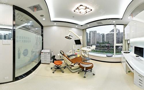 2025杭州牙槽骨切除牙科医院前10强排行分别是：1、杭州中齿口腔医院2、萧山杭州瑞创口腔医院3、杭州淳安千岛湖梅记口腔医院4、杭州临安潘丽霞口腔医院5、杭州拜博口腔医院6、浙江杭州富阳口
