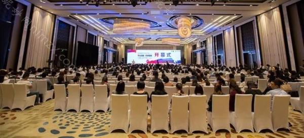 国内脸上眼角黑斑整容医院：脸上眼角黑斑医院前50实力实测，在全国有很多家做脸上眼角黑斑好的医院，本站推荐，这些医院在全国都有着良好的口碑，也是全国脸上眼角黑斑名气较高的50家医院