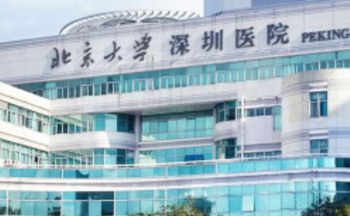 斑点问题的出现会让肌肤的光滑度和美感受到影响，大家都知道想要去除斑点，通过活动的方式难度真的是比较大，可以考虑通过皮秒激光祛斑技术，可以从深层淡化色素达到去除斑点的效果。北京大学深圳医院朱辉皮秒激光祛斑技术是很不错的，医生能够利用先进的设备以及自身更加娴熟的手法，为顾客带来优质的服务，达到祛斑的效果...