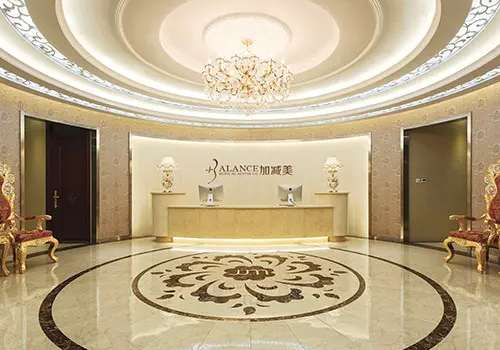 北京加减美拉皮手术价格是多少?拉提手术已经发展得越来越成熟，可以改良皮肤松弛皱纹等问题，让肌肤更加的紧致年轻态。北京加减美拉皮手术价格公道合理，有着完善的收费体系，低至于19000元起，获得了很多爱美之人的信赖。院内有着专业的管理模式，而且医生们也会根据个人的皮肤问题来提供适合的拉皮方案。接下来就详...