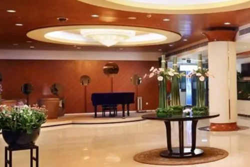 脸上深深凹陷的样子会让爱美者看上去比较衰老，这是大部分爱美者都不想看到的一种情况，其实这时候爱美者可以尝试一下面部凹陷的填充手术，来看看北医三院面颊凹陷填充技术怎么样，医院中整形科室的经营规模是比较大的，在国内的名气也比较大，做出来的各类整形手术都有着不错的质量，吸引了不少爱美者前来整形，下面再来参...