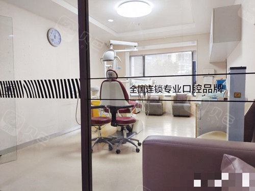2025成都微创拔牙技术排行榜前10大型正规齿科医院一览表更新！ 成都微创拔牙技术医院排名前十的分别是：1，成都极光口腔2，成都华阳微笑口腔诊所3，成都格律斯口腔4，成都画美团圆口腔矫正