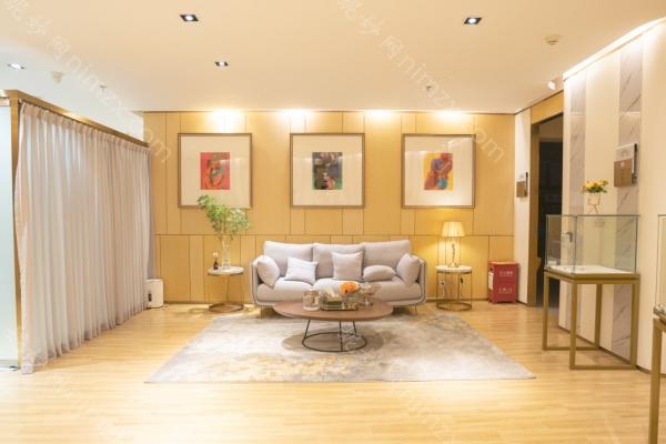 重庆作为西南地区的重要城市，医疗美容行业发展迅速，众多求美者通过整形手术实现外貌提升。鼻部整形作为热门项目，对医生的技术要求极高。为帮助求美者科学选择，本文整理重庆渝中区鼻