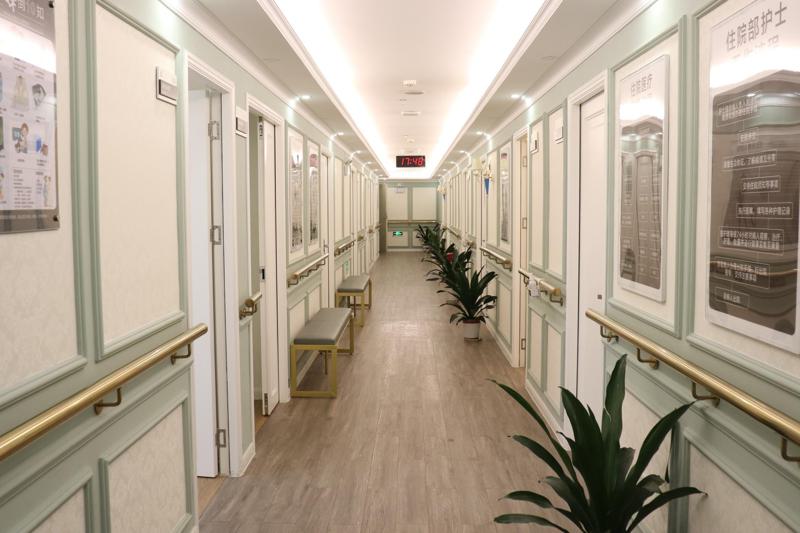 深圳玻尿酸注射整形医院哪家好？随着医美技术的快速发展，玻尿酸注射已成为当下的微整形项目之一。深圳作为一线城市，拥有众多专业医疗美容机构，为求美者提供安全可靠的玻尿酸填充服务