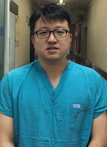 北京脂肪填充郭鑫怎么样?北京脂肪填充郭鑫在当地有着较高的人气，强调面部年轻化的自然美。尤其是注射手法，坚持分层立体微量的原则，根据人体解剖结构和自身情况，进行深浅层的立体布局，注射式填充后的局部形态自然饱满，面部曲线更符合美学标准，获得了很多爱美之人的认可。那么接下来就一起详细的看一看吧。1、北京脂...
